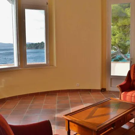 Le Lavandou, 3 Pieces, 5 Personnes - Fr-1-251-203 Apartment *